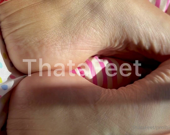 ThatAFeet aka . thatafeet Foot Fetish - 08-06-2024 OnlyFans Video - De pertinho  detalhes