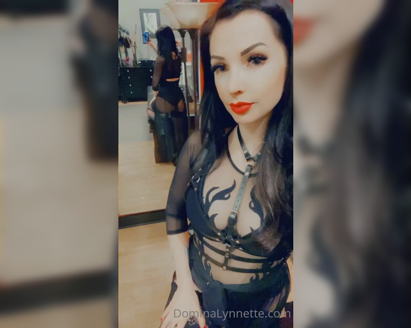 Domina Lynnette aka dominachicago Femdom - 06-23-2022 OnlyFans Video - Im taking kinky calls today