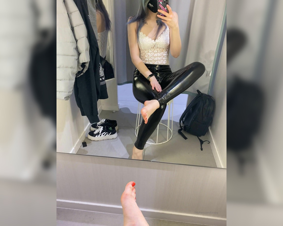 Kiro Queen aka kirojpg Femdom - 05-07-2021 OnlyFans Video - I want to take you on shopping with me, but you need to pay for everything