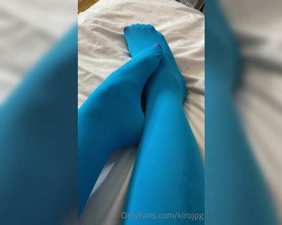 Kiro Queen aka kirojpg Femdom - 02-14-2024 OnlyFans Video - Blue tights, yes or no