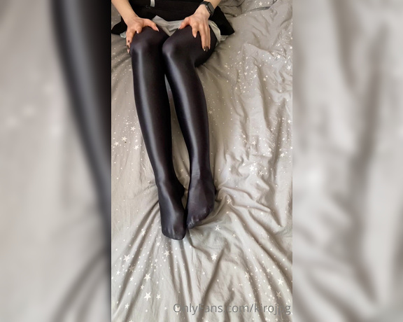 Kiro Queen aka kirojpg Femdom - 02-16-2024 OnlyFans Video - Shiny spandex pantyhose