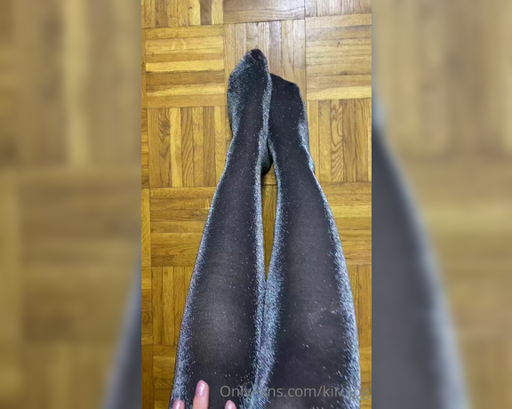 Kiro Queen aka kirojpg Femdom - 02-27-2024 OnlyFans Video - Glitter tights looks so hot on my legs