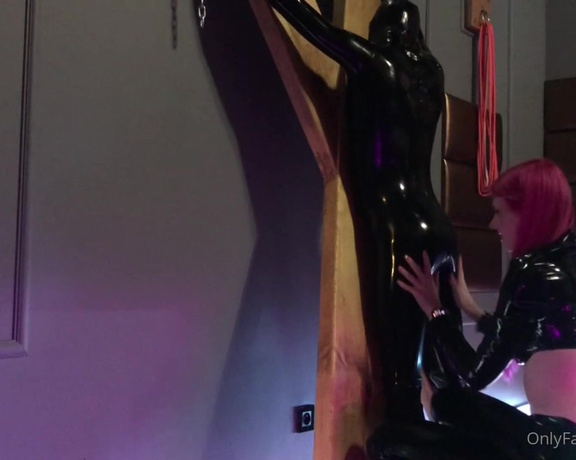 Kiro Queen aka kirojpg Femdom - 02-28-2023 OnlyFans Video - Kiro Queen is torturing her slave, shes not going to stop despite his screams