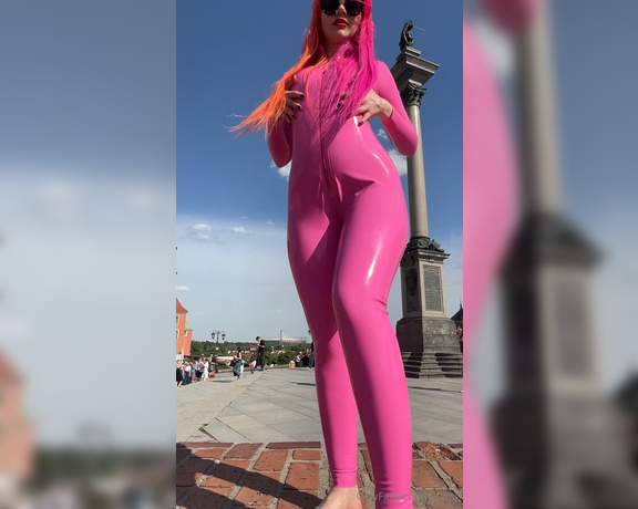 Kiro Queen aka kirojpg Femdom - 06-15-2024 OnlyFans Video - Latex baby in city center