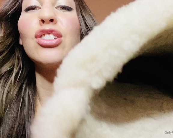 Neena De Ville aka neenadeville Femdom - 04-26-2020 OnlyFans Video - Take a sniff slipper bitch