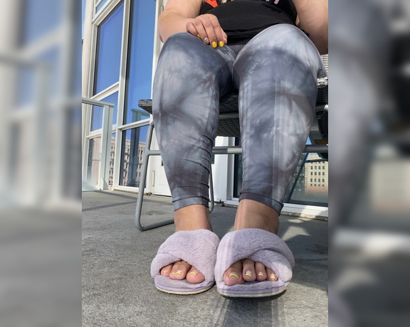 PreciousDigits aka preciousdigits Foot Fetish - 04-09-2021 OnlyFans Video - Toe Spreads and scrunches