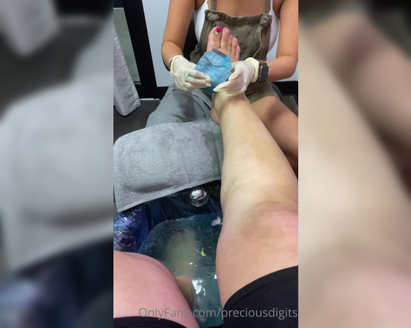 PreciousDigits aka preciousdigits Foot Fetish - 05-15-2021 OnlyFans Video - I love getting pedicures