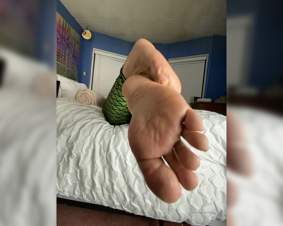 PreciousDigits aka preciousdigits Foot Fetish - 05-08-2020 OnlyFans Video - Good night my foot babies Xo enjoy this lil video