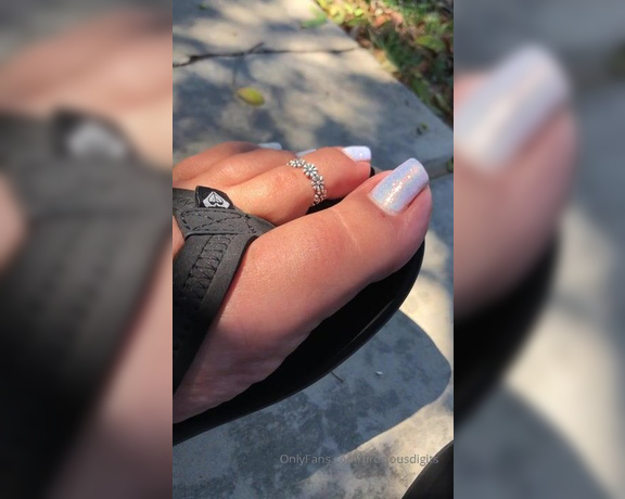 PreciousDigits aka preciousdigits Foot Fetish - 08-30-2019 OnlyFans Video - Just showing off this pedicure