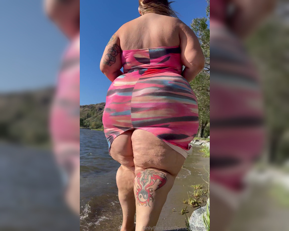 Princess Pear aka princessspear Findom - 06-12-2024 OnlyFans Video - Beach walks