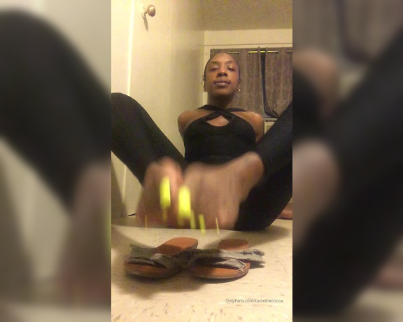 Tastethecocoa aka tastethecocoa Foot Fetish - 10-15-2019 OnlyFans Video - Feet , stinky soles, sniffing amp JOI