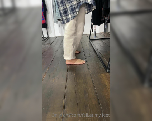 FeetAngel aka fallatmyfeet Foot Fetish - 11-02-2022 OnlyFans Video - Felt naughty so I walked around the clothing store barefoot  what would you do if