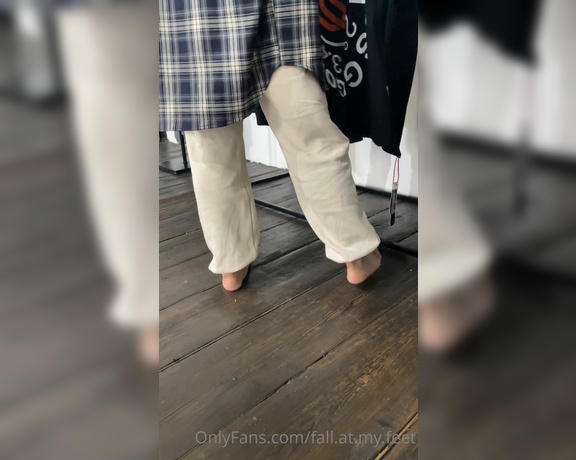 FeetAngel aka fallatmyfeet Foot Fetish - 11-02-2022 OnlyFans Video - Felt naughty so I walked around the clothing store barefoot  what would you do if