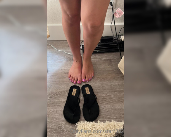 Veronica Soles aka starr382 Foot Fetish - 06-02-2023 OnlyFans Video - Love you guys  see ya this weekend