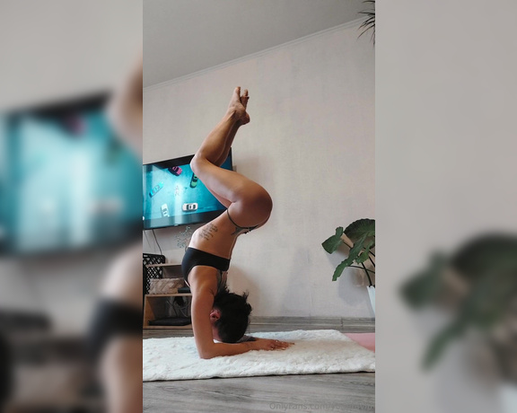 Yogeta aka yogetavip Foot Fetish - 03-13-2024 OnlyFans Video - Yoga is gorgeous