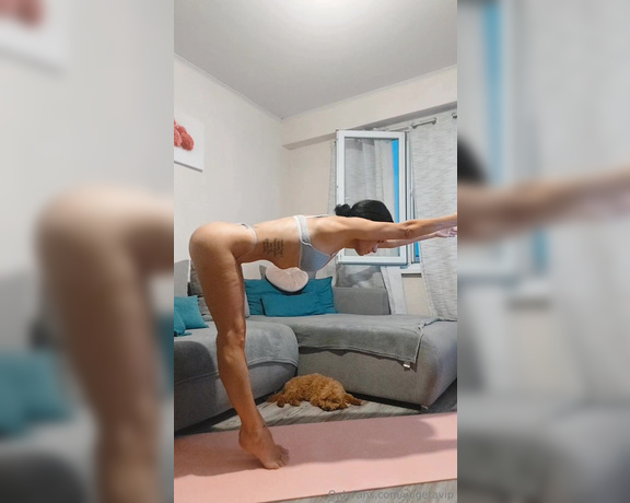 Yogeta aka yogetavip Foot Fetish - 06-09-2024 OnlyFans Video - Little hot yoga  in my undies