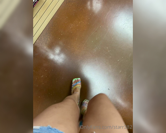 Veronica Soles aka starr382 Foot Fetish - 08-05-2023 OnlyFans Video - Wore my new sexy heels to the sex shop