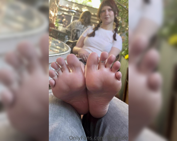 Fae Wilde aka faewilde Foot Fetish - 01-29-2023 OnlyFans Video - Went to one of our fav cafes recently