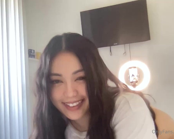 Asmr Lovetera aka loveteraa ASMR - 02-18-2023 OnlyFans Video - hehe ill let you watch me film if you promise to look and not touch