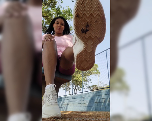 Laura Azevedo aka lauraazevedoqueen Foot Fetish - 09-24-2024 OnlyFans Video - Leaked lauraazevedoqueen 70162