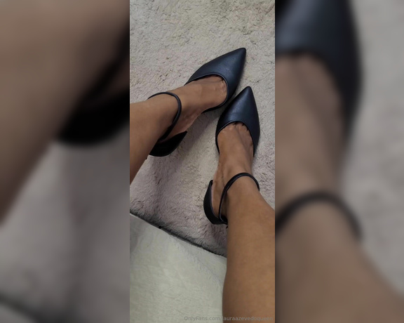 Laura Azevedo aka lauraazevedoqueen Foot Fetish - 06-18-2024 OnlyFans Video - Leaked lauraazevedoqueen 22861