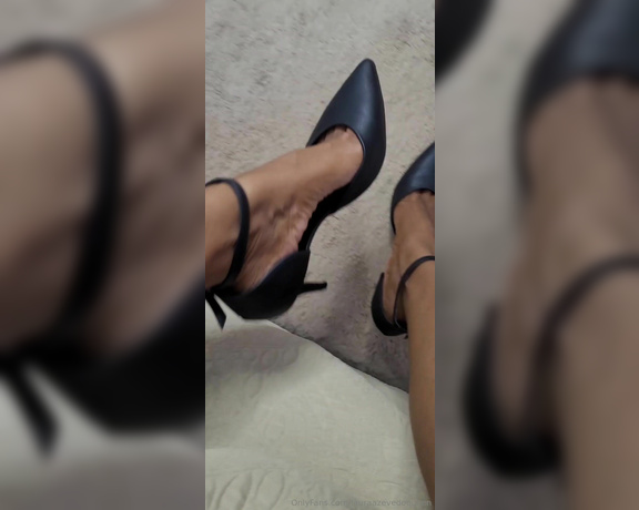 Laura Azevedo aka lauraazevedoqueen Foot Fetish - 06-18-2024 OnlyFans Video - Leaked lauraazevedoqueen 22861