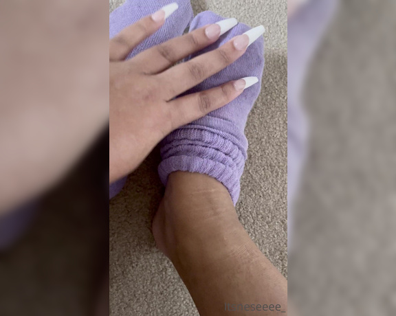 Lovewar aka itsnese Foot Fetish - 11-20-2021 OnlyFans Video - Sock tease