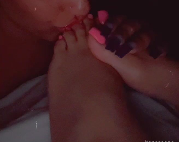 Lovewar aka itsnese Foot Fetish - 03-04-2022 OnlyFans Video - For the people that didnt get a chance to see