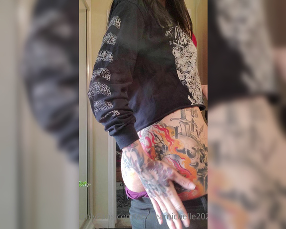 Michelle Masque aka michellemasque Findom - 02-04-2021 OnlyFans Video - Hey yall Apologies for not making my usual Wednesday post Ive been working on big, new