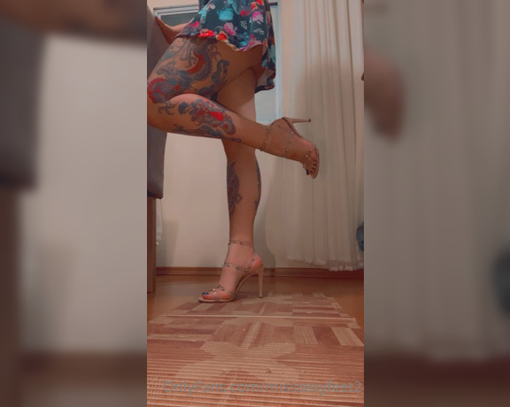 MissSexyFeet aka misssexyfeet2 Foot Fetish - 03-15-2021 OnlyFans Video - Monday with a little teasing