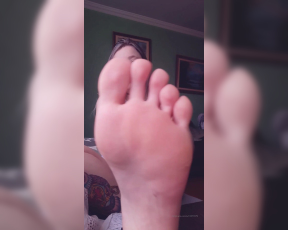 MissSexyFeet aka misssexyfeet2 Foot Fetish - 03-02-2020 OnlyFans Video - More of my beautiful soles lt3