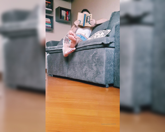 MissSexyFeet aka misssexyfeet2 Foot Fetish - 03-23-2020 OnlyFans Video - Making that little bastard pay for annoying me