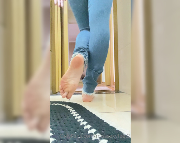 MissSexyFeet aka misssexyfeet2 Foot Fetish - 12-23-2021 OnlyFans Video - Já imaginou sentir o cheirinho