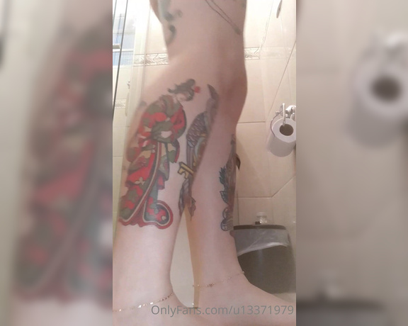 MissSexyFeet aka misssexyfeet2 Foot Fetish - 06-14-2020 OnlyFans Video - Wish I could have some company before shower