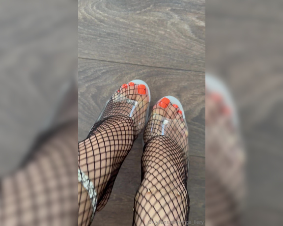 Inga_llery aka inga_llery Foot Fetish - 10-12-2023 OnlyFans Video - Leaked inga_llery 43973