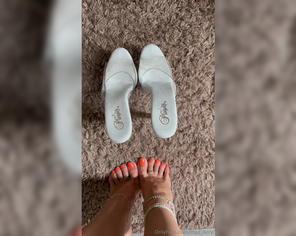 Inga_llery aka inga_llery Foot Fetish - 10-20-2023 OnlyFans Video - Today i posted a lot videos  yes they are short but i think you must