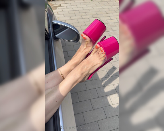 Inga_llery aka inga_llery Foot Fetish - 08-23-2023 OnlyFans Video - Leaked inga_llery 16111