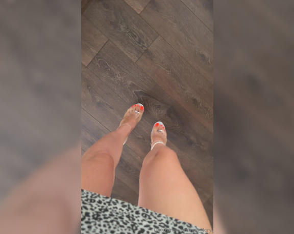 Inga_llery aka inga_llery Foot Fetish - 10-20-2023 OnlyFans Video - Leaked inga_llery 44705