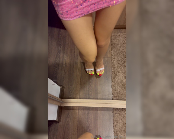 Inga_llery aka inga_llery Foot Fetish - 01-28-2024 OnlyFans Video - Have a good Sunday eve