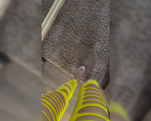 Inga_llery aka inga_llery Foot Fetish - 11-15-2023 OnlyFans Video - Leaked inga_llery 50773