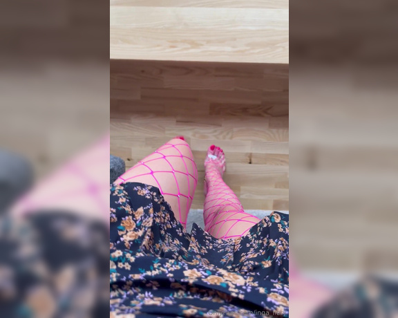 Inga_llery aka inga_llery Foot Fetish - 12-25-2023 OnlyFans Video - Merry Christmas