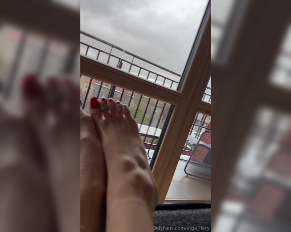 Inga_llery aka inga_llery Foot Fetish - 01-04-2024 OnlyFans Video - Cork heels, and barefoot do you like my pedicure