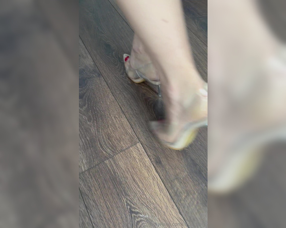 Inga_llery aka inga_llery Foot Fetish - 02-13-2024 OnlyFans Video - In my opinion nice video, and something new  should i post more vids with these