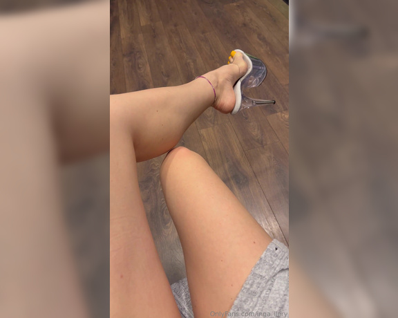 Inga_llery aka inga_llery Foot Fetish - 04-16-2024 OnlyFans Video - Have a good Tuesday