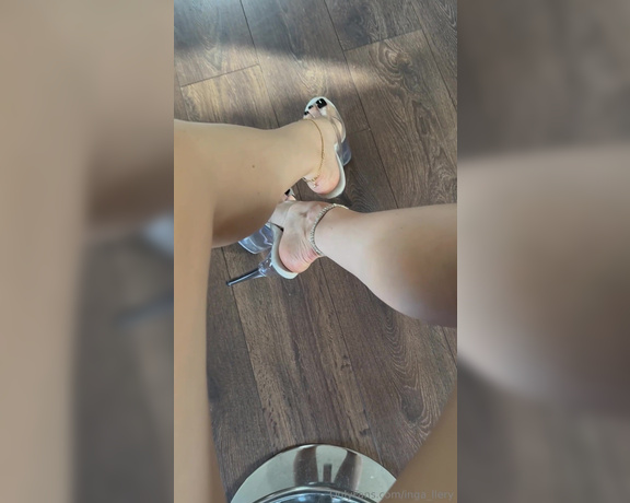 Inga_llery aka inga_llery Foot Fetish - 04-22-2024 OnlyFans Video - Have a good Monday