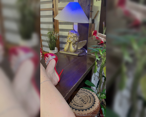 Inga_llery aka inga_llery Foot Fetish - 05-10-2024 OnlyFans Video - relax and chill