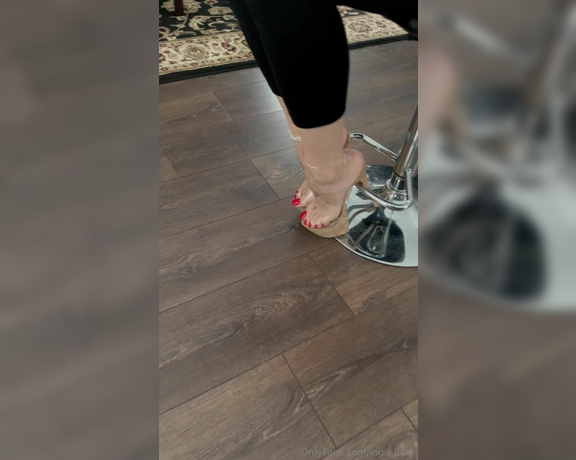 Inga_llery aka inga_llery Foot Fetish - 02-20-2024 OnlyFans Video - Have a good tuesday evening