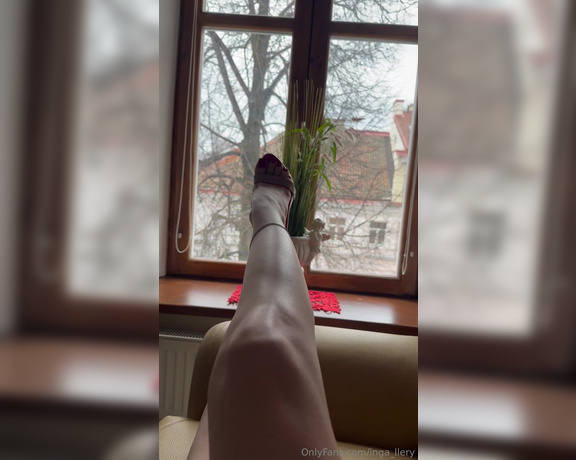 Inga_llery aka inga_llery Foot Fetish - 06-02-2024 OnlyFans Video - Look what i have