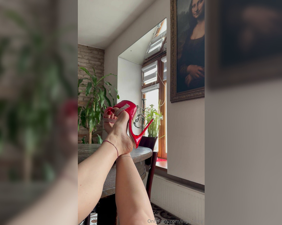 Inga_llery aka inga_llery Foot Fetish - 06-04-2024 OnlyFans Video - Sometimes it can be i mean legs on the table