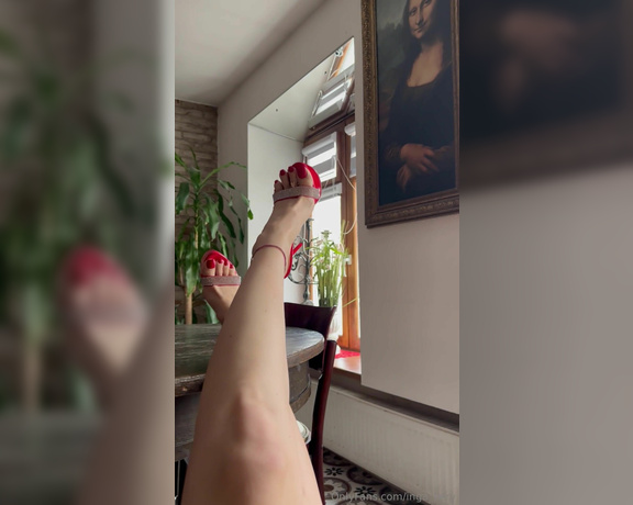 Inga_llery aka inga_llery Foot Fetish - 06-04-2024 OnlyFans Video - Sometimes it can be i mean legs on the table